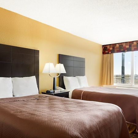 Knights Inn Midland Luaran gambar